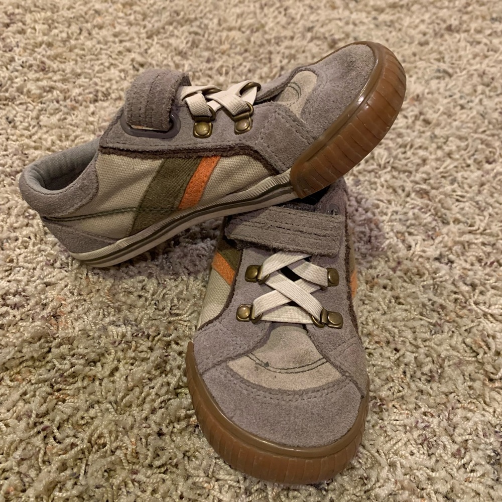 Stride rite sneakers GUC size 10
